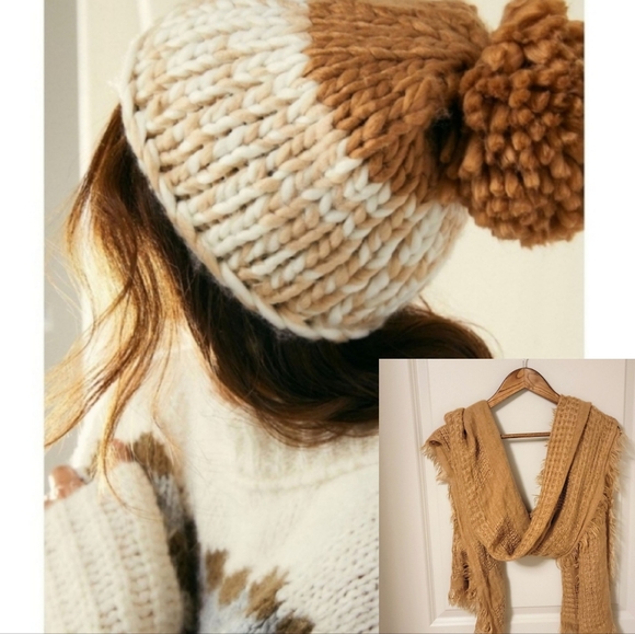 Free People Accessories - NWT Bundle FREE PEOPLE Cozy up Beanie colors Oat/Carmel & Scarf